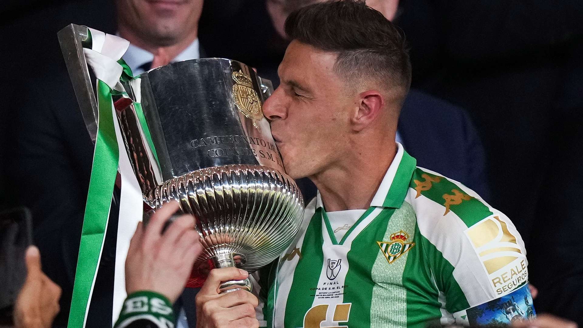 守更趋被动 守更趋被动